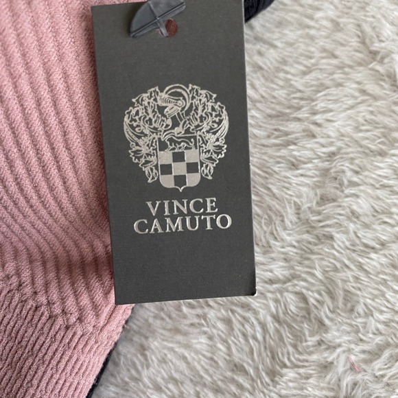 Vince Camuto Sports Bra Set 3pk Size M Cream Mauve Black Removeable Pads NWT - Picture 5 of 10